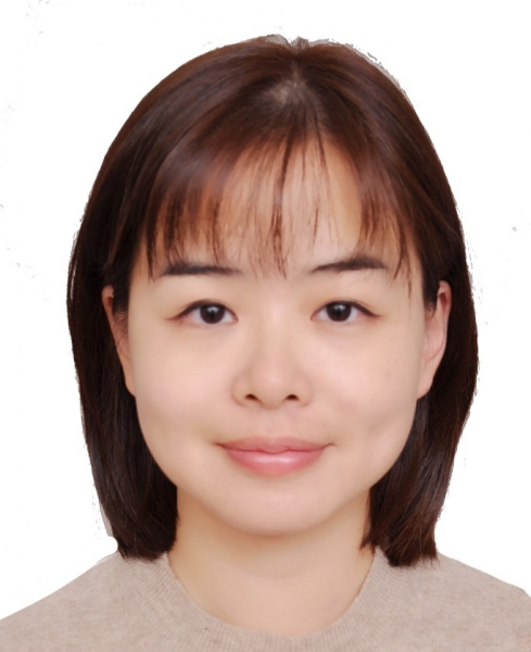 <font size="3">Ms. Chan Teng Teng, Esther</font size="3">