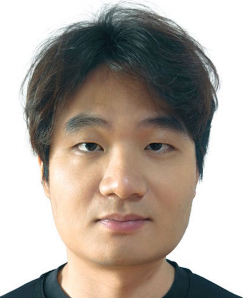 <span style="font-size: medium;">Prof. LUO Xuan</font size="3">